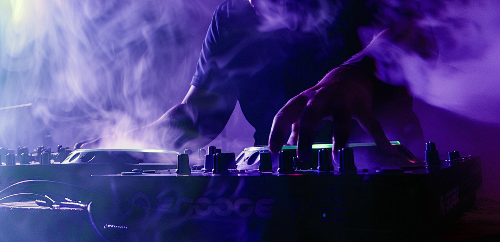 DJ SET